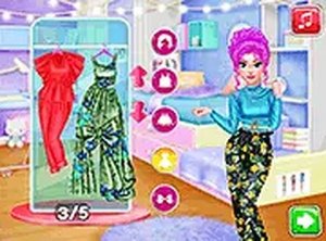 Influencers Fashion Show Adventure Dress Up Game